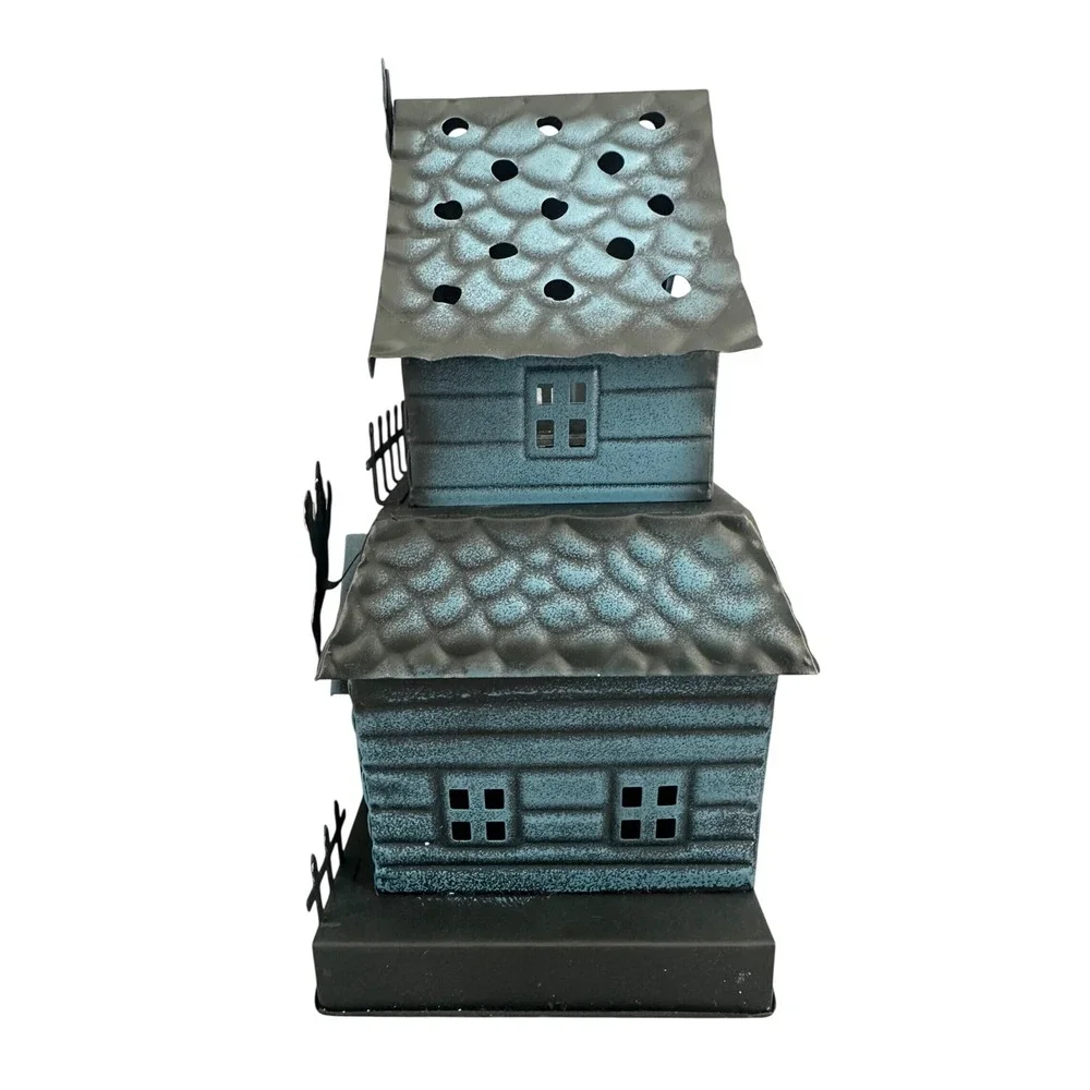 Scentsy Haunting Good Time Halloween Haunted House Wax Warmer in Box 2021 Spooky
